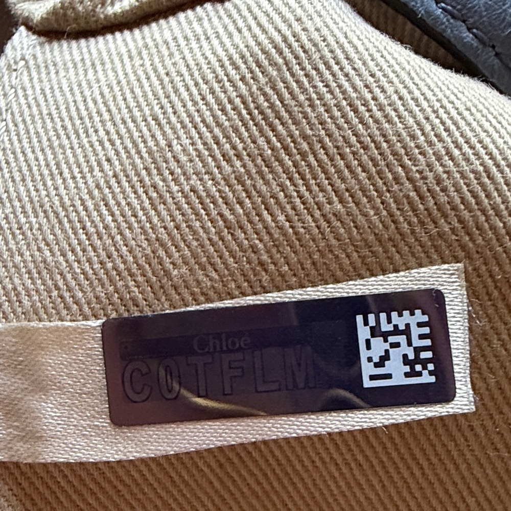 Chloe Faye Day Bag - Picture 11 of 12